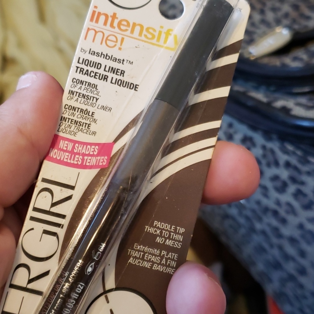 Liquid liner